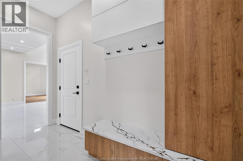 5325 Huron Church Line, Lasalle, Ontario  N9H 1H5 - Photo 21 - 26017567