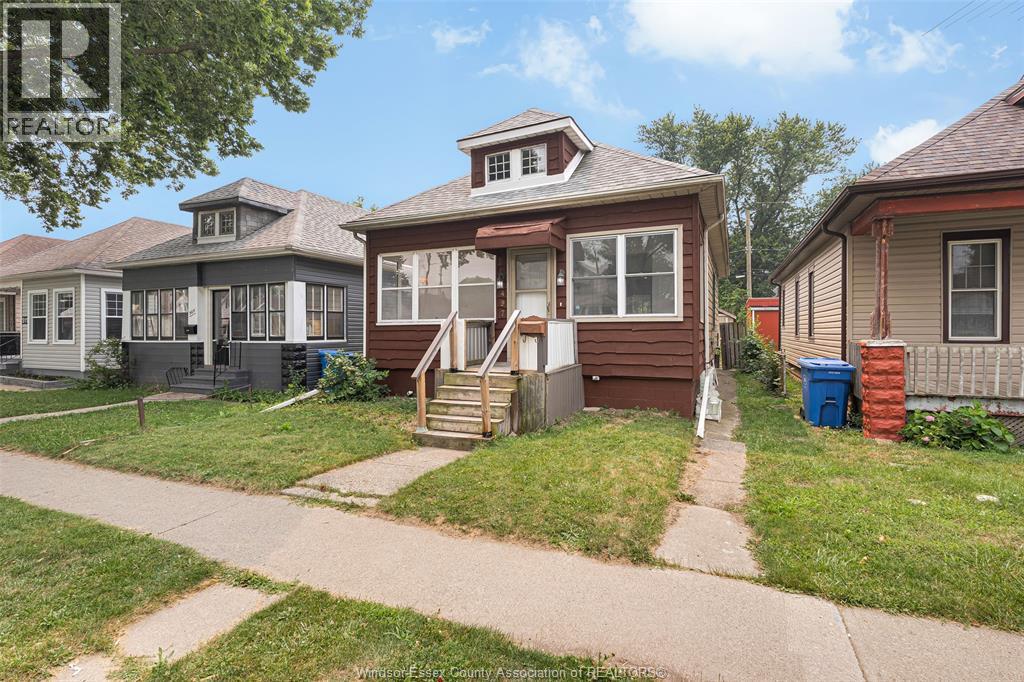 497 Mckay Avenue, Windsor, Ontario  N9B 1Z7 - Photo 3 - 26017579