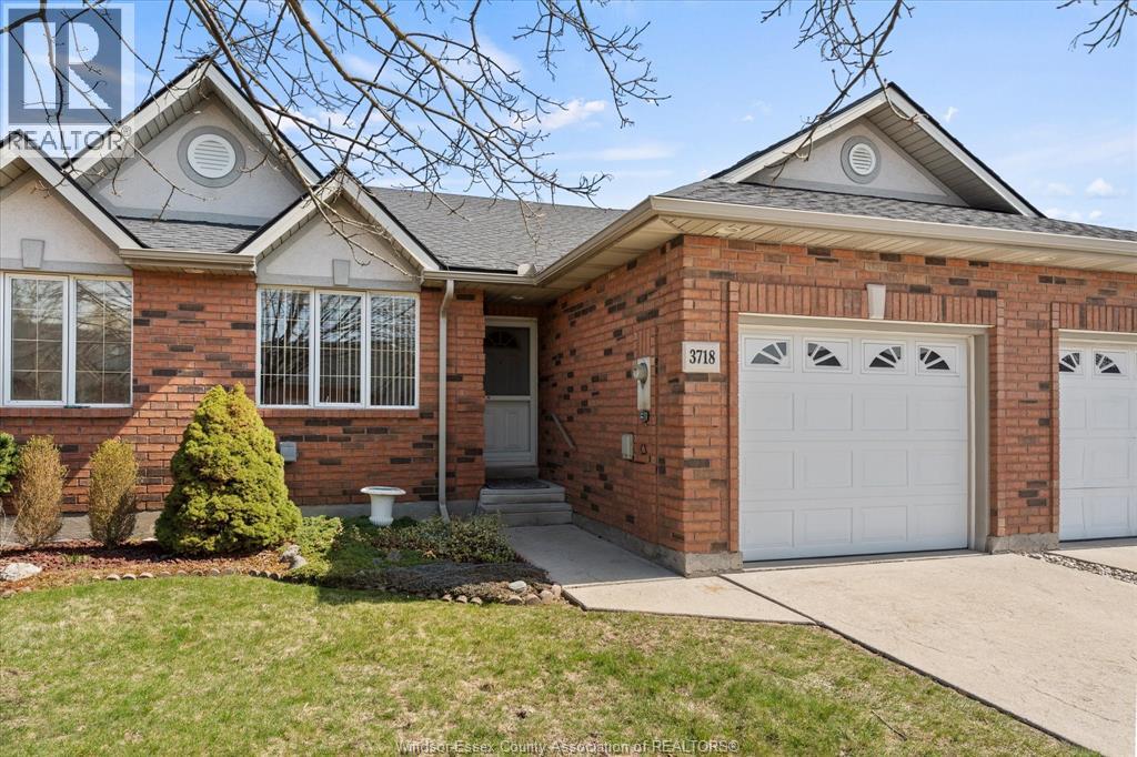 3718 Prairie Court, Windsor, Ontario  N9G 2X3 - Photo 2 - 26017581