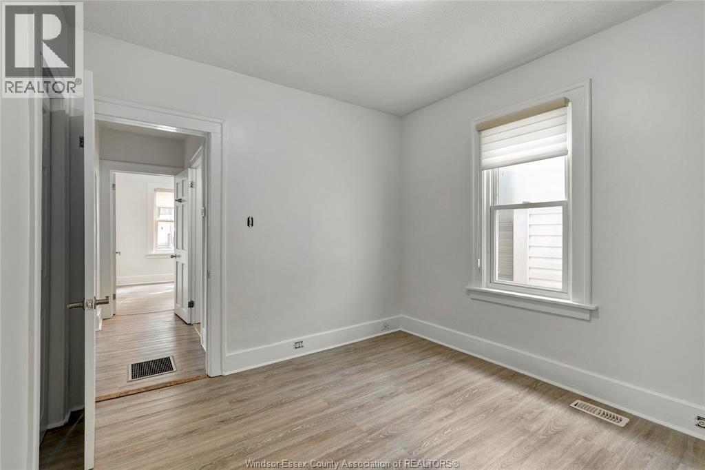 842-844 Ellrose Avenue Unit# Duplex, Windsor, Ontario  N8Y 3W7 - Photo 9 - 26017576
