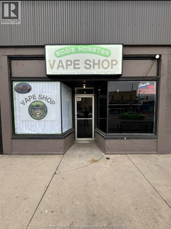 4719 WYANDOTTE, Windsor, Ontario