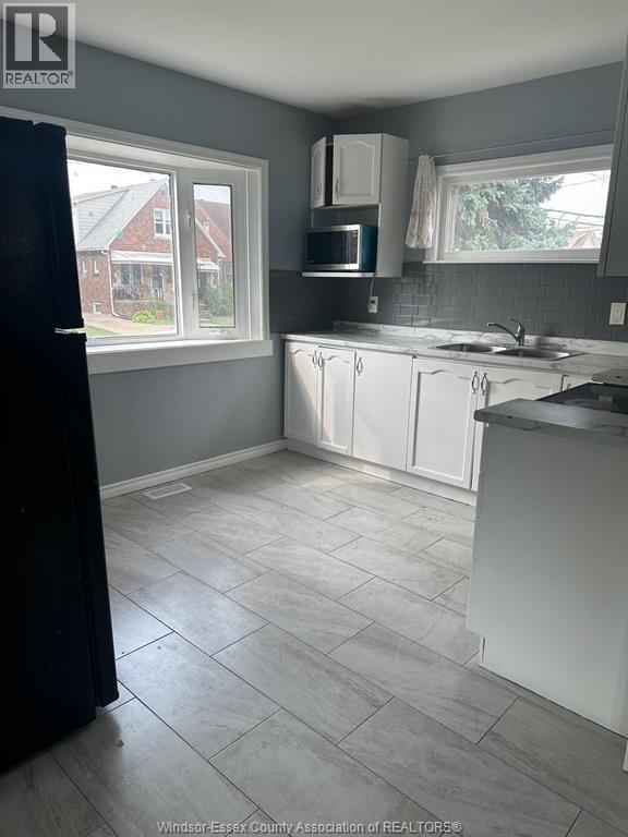 1495 Benjamin, Windsor, Ontario  N8X 4N2 - Photo 6 - 26017598