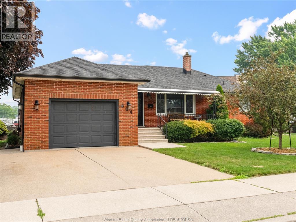 814 WATSON AVENUE, Windsor, Ontario