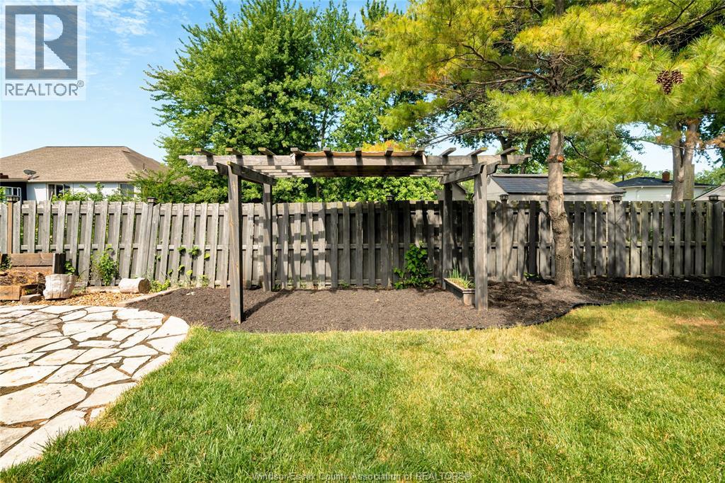 103 Pierella Drive, Lakeshore, Ontario  N0R 1A0 - Photo 39 - 26017622