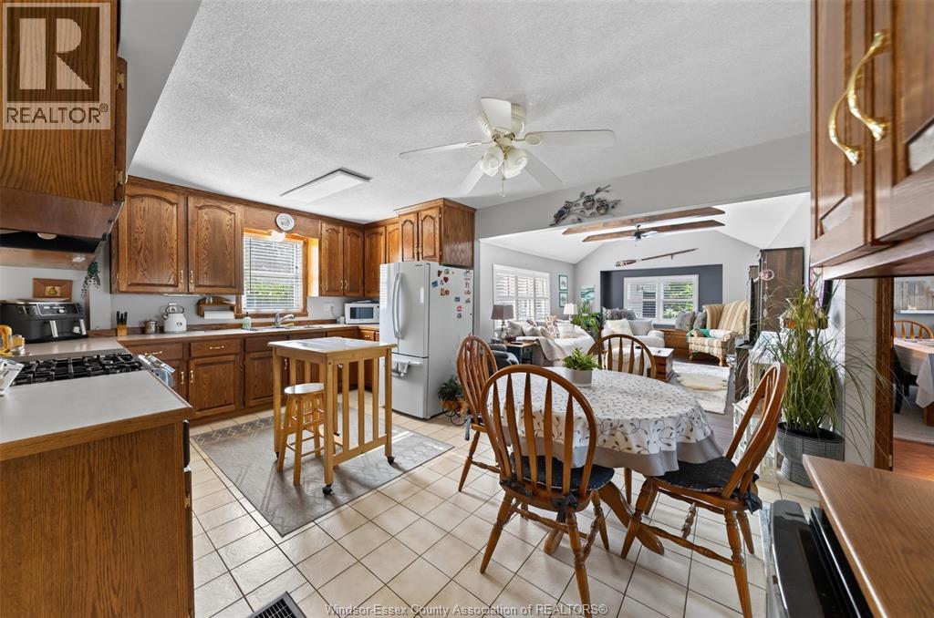 290 Wawa Crescent, Colchester, Ontario  N0R 1G0 - Photo 30 - 26017516