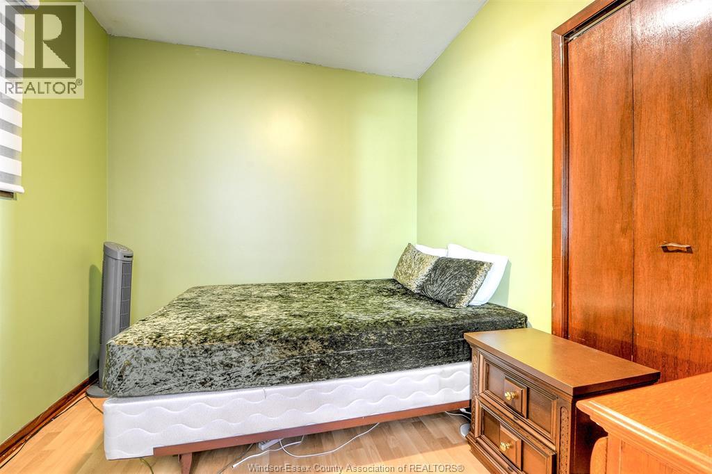 1233 Lincoln, Windsor, Ontario  N8Y 2H9 - Photo 13 - 26017633