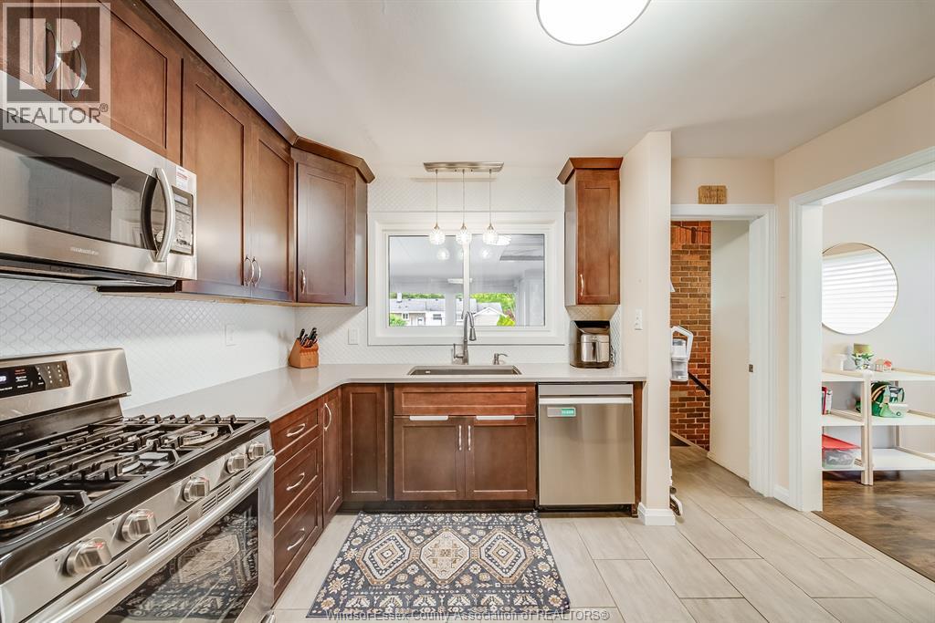 3063 Bruce Avenue, Windsor, Ontario  N9E 1W3 - Photo 16 - 26017614