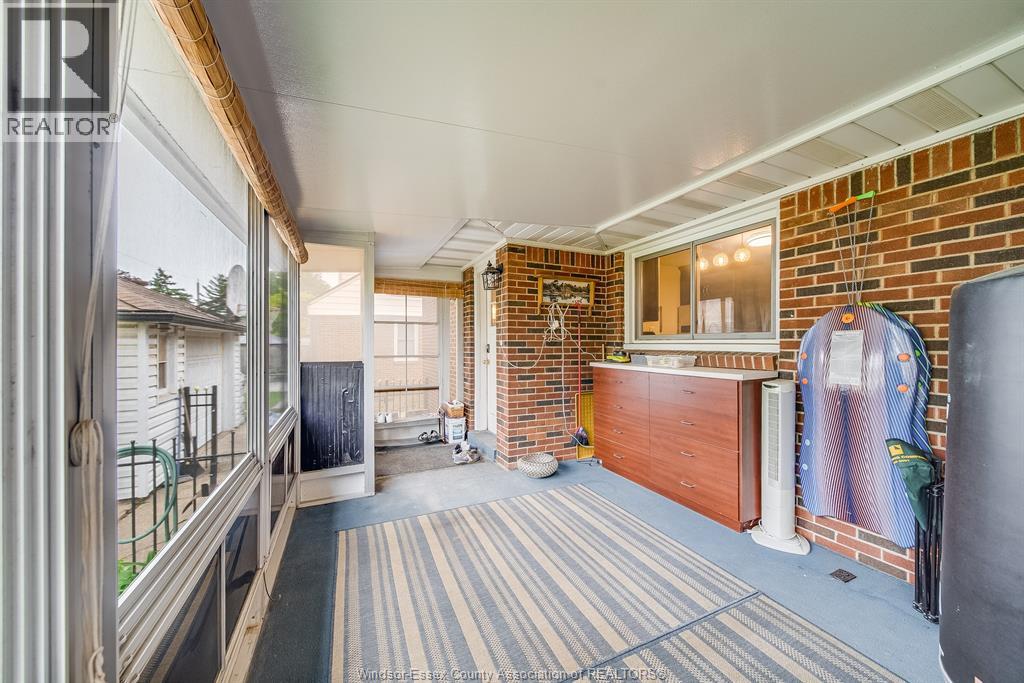 3063 Bruce Avenue, Windsor, Ontario  N9E 1W3 - Photo 38 - 26017614