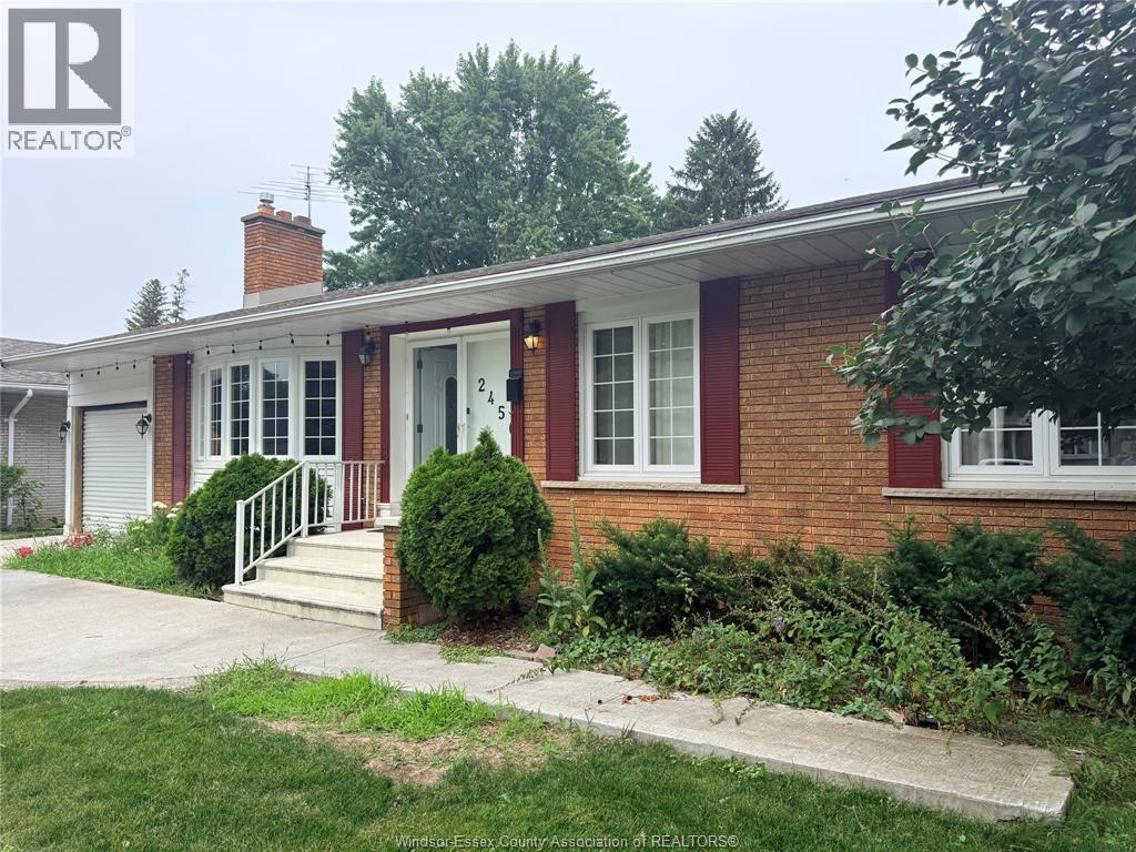 2450 ACADEMY DRIVE Unit# MAIN FLOOR, Windsor, Ontario