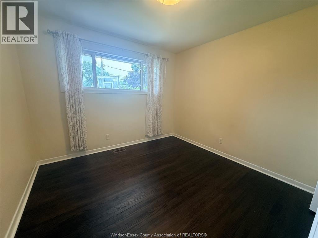 2450 Academy Drive Unit# Main Floor, Windsor, Ontario  N9E 2G6 - Photo 5 - 26017661