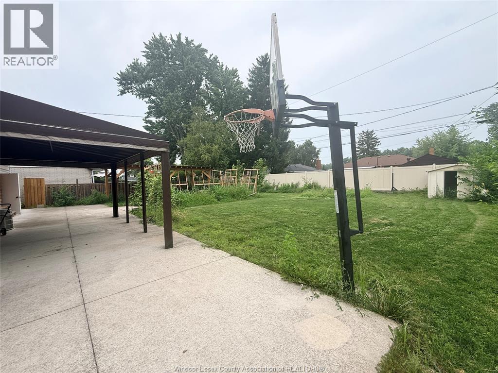 2450 Academy Drive Unit# Main Floor, Windsor, Ontario  N9E 2G6 - Photo 9 - 26017661
