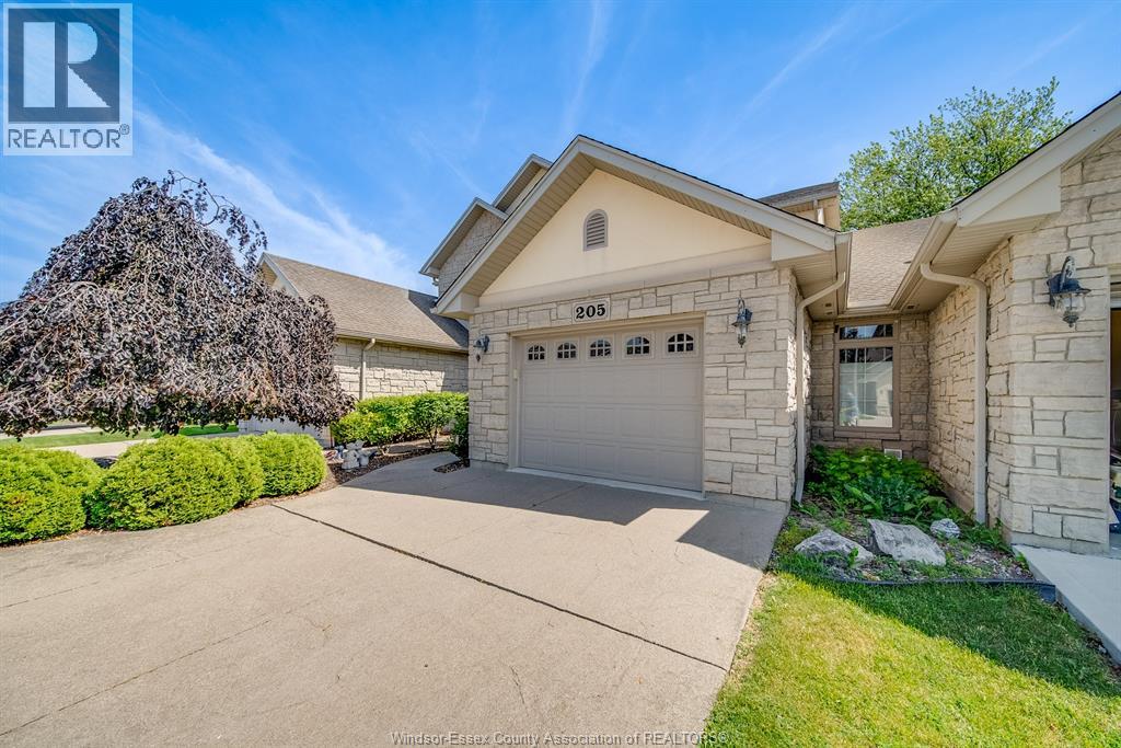 205 Whisper Creek Circle, Tecumseh, Ontario  N9K 1G3 - Photo 2 - 26017584