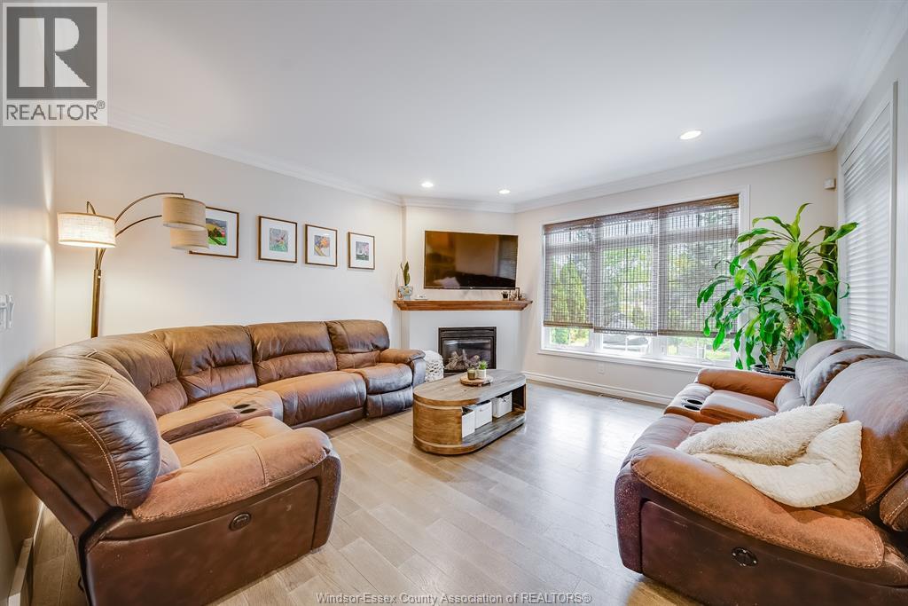 205 Whisper Creek Circle, Tecumseh, Ontario  N9K 1G3 - Photo 6 - 26017584