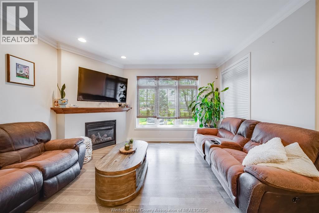 205 Whisper Creek Circle, Tecumseh, Ontario  N9K 1G3 - Photo 7 - 26017584
