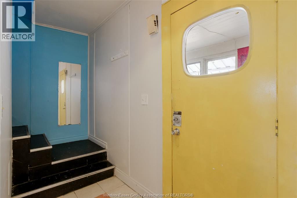 361 Josephine, Windsor, Ontario  N9B 2K9 - Photo 4 - 26017657