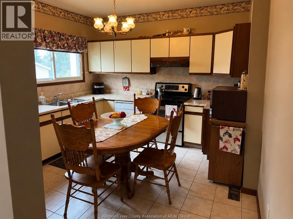 781 Pierre, Windsor, Ontario  N9A 2K4 - Photo 6 - 26017685