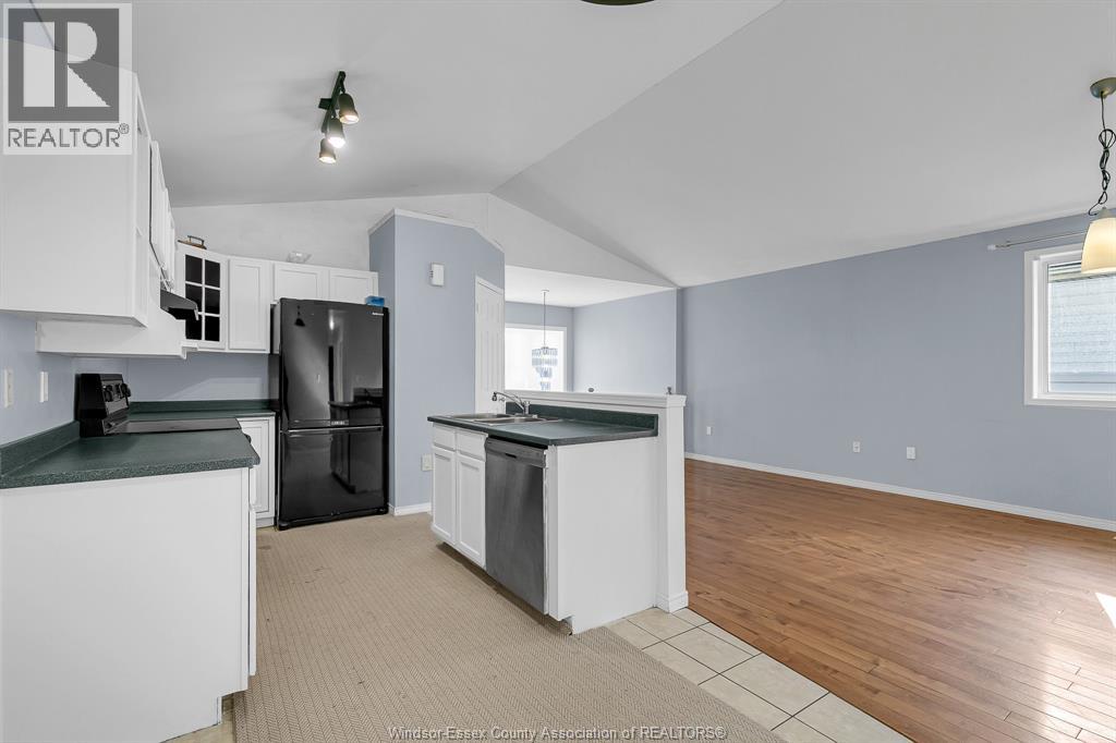 3231 Northway Avenue, Windsor, Ontario  N9E 4Y7 - Photo 9 - 26017666