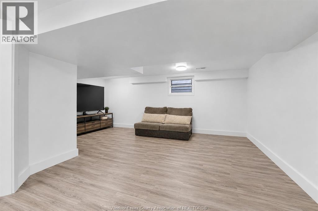 521 Windermere, Windsor, Ontario  N8Y 3C9 - Photo 25 - 26017705