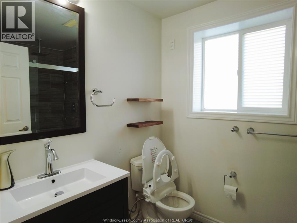 1883 Arthur, Windsor, Ontario  N8W 4V2 - Photo 16 - 26017727