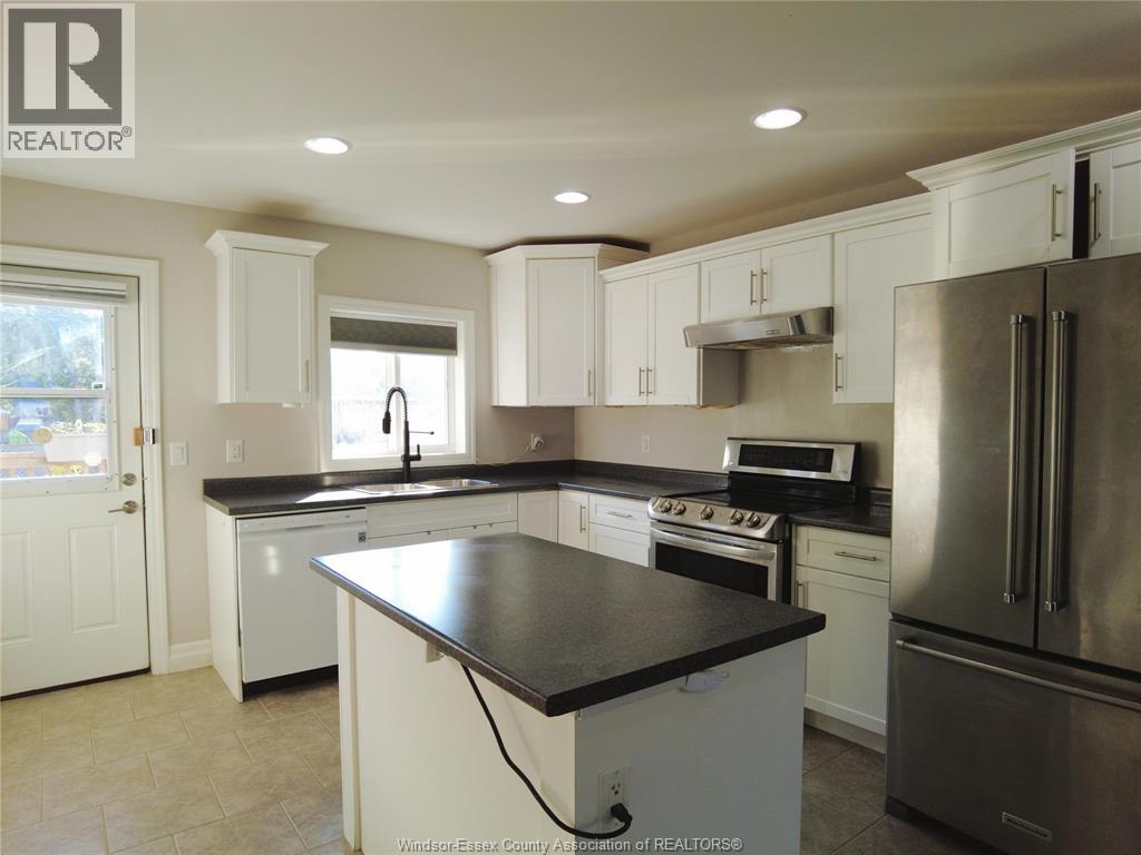 1883 Arthur, Windsor, Ontario  N8W 4V2 - Photo 4 - 26017727