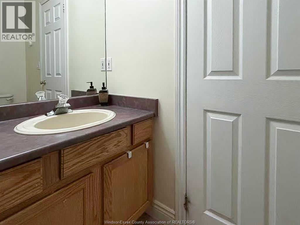992 Whistler, Windsor, Ontario  N8P 1L2 - Photo 20 - 26017734