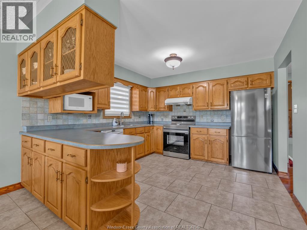 24 Camelot Avenue, Leamington, Ontario  N8H 4V6 - Photo 13 - 26017683