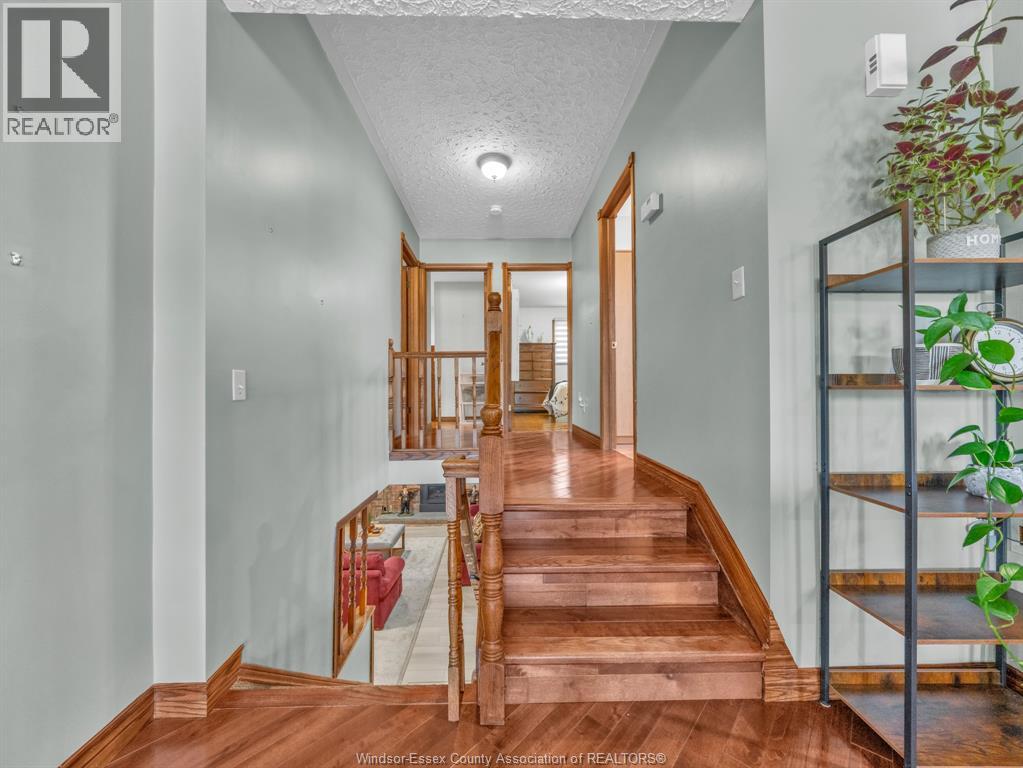 24 Camelot Avenue, Leamington, Ontario  N8H 4V6 - Photo 16 - 26017683