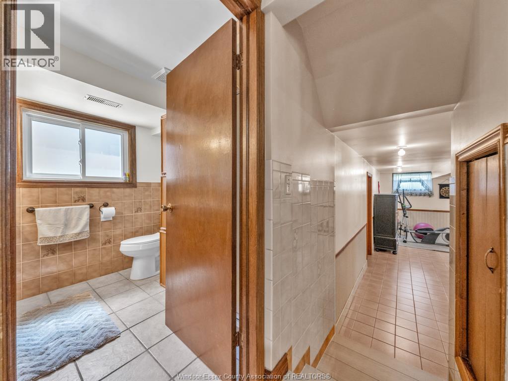 24 Camelot Avenue, Leamington, Ontario  N8H 4V6 - Photo 37 - 26017683