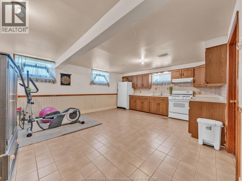 24 Camelot Avenue, Leamington, Ontario  N8H 4V6 - Photo 40 - 26017683