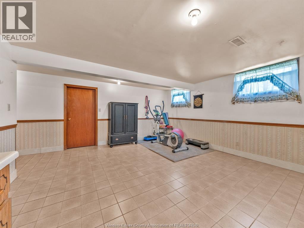 24 Camelot Avenue, Leamington, Ontario  N8H 4V6 - Photo 43 - 26017683