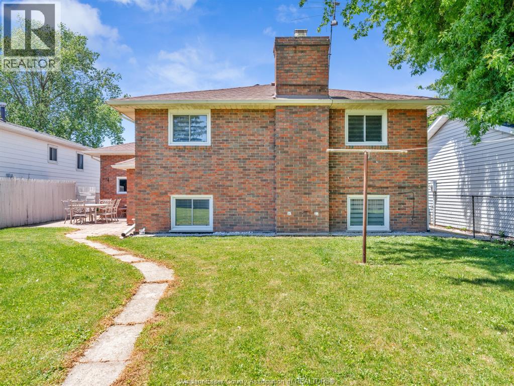 24 Camelot Avenue, Leamington, Ontario  N8H 4V6 - Photo 47 - 26017683