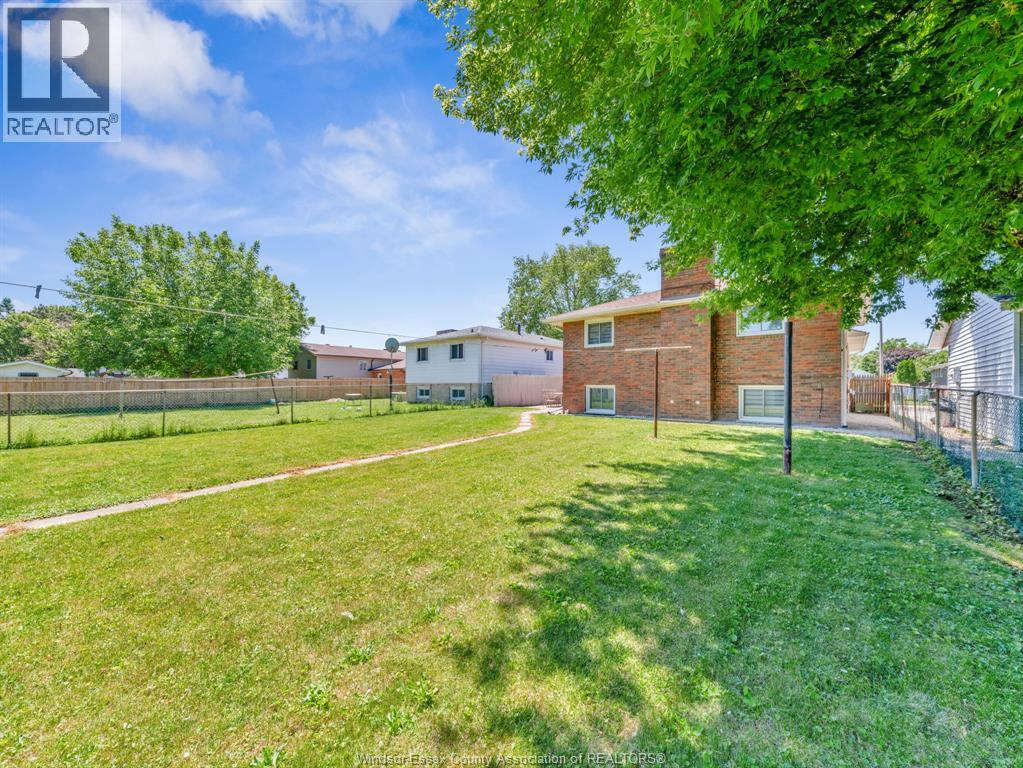 24 Camelot Avenue, Leamington, Ontario  N8H 4V6 - Photo 48 - 26017683