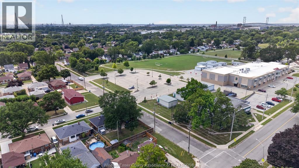 1302 Josephine, Windsor, Ontario  N9B 2L9 - Photo 38 - 26017736