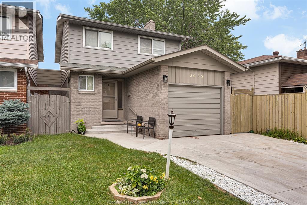 3038 BRIMLEY, Windsor, Ontario
