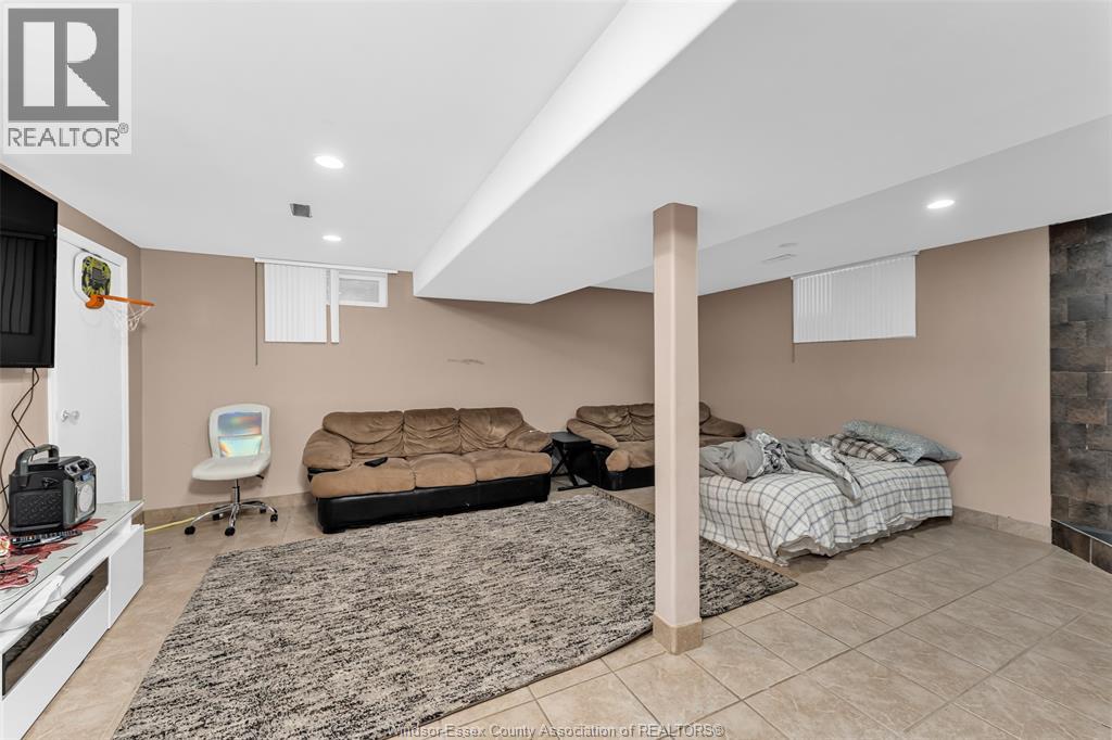 3038 Brimley, Windsor, Ontario  N8R 1M2 - Photo 22 - 26017728