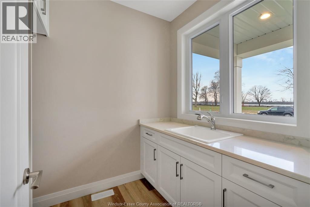 193 Bois Blanc, Amherstburg, Ontario  N9V 0H8 - Photo 3 - 26017723