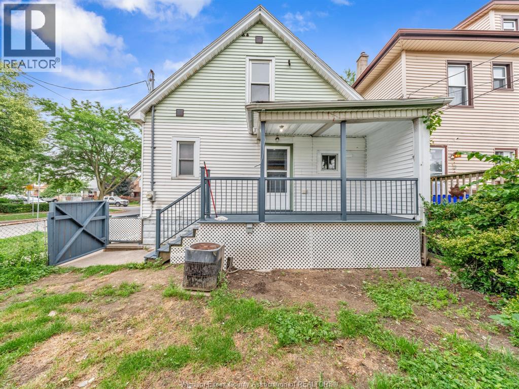 1096 Hall, Windsor, Ontario  N9A 2M7 - Photo 4 - 26017702