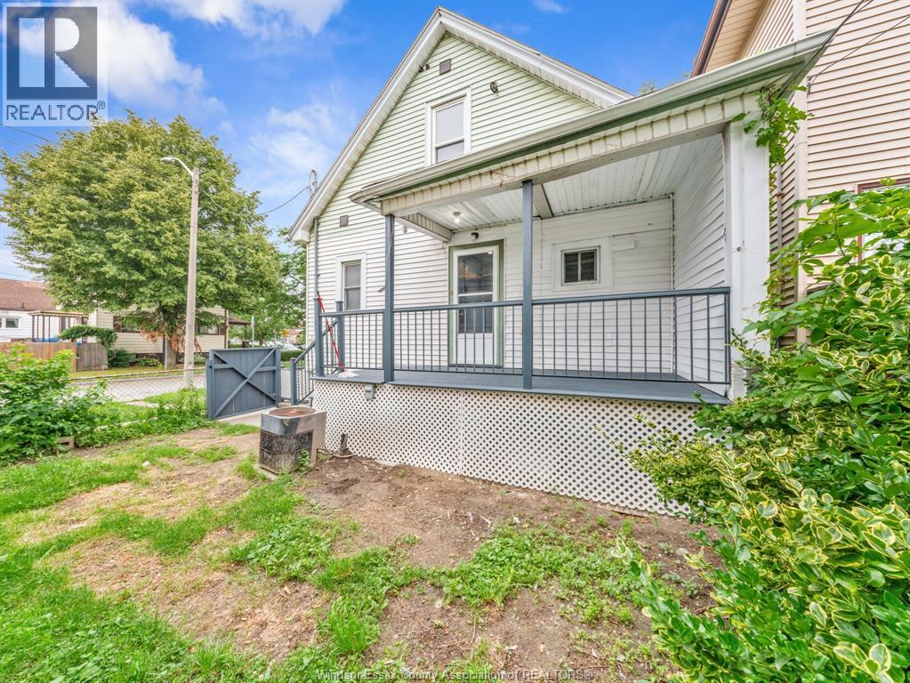 1096 Hall, Windsor, Ontario  N9A 2M7 - Photo 5 - 26017702