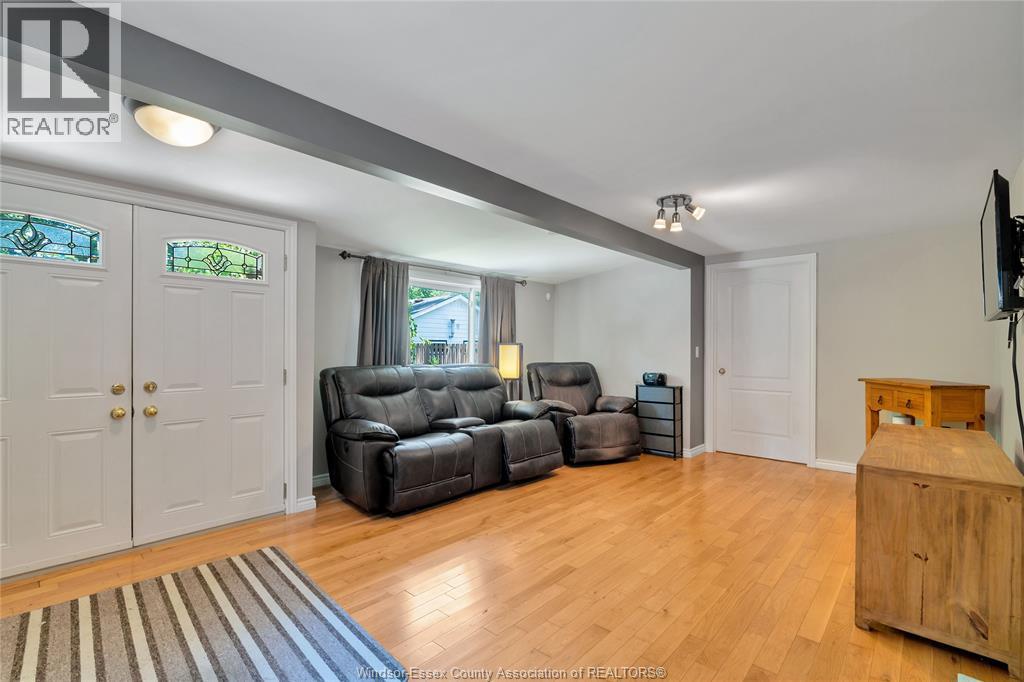 3612 Girardot Street, Windsor, Ontario  N8C 1W5 - Photo 12 - 26017789