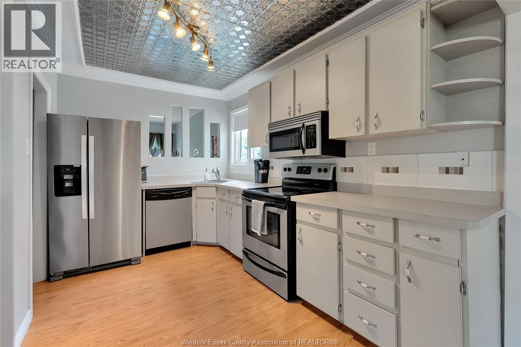 3612 Girardot Street, Windsor, Ontario  N8C 1W5 - Photo 8 - 26017789