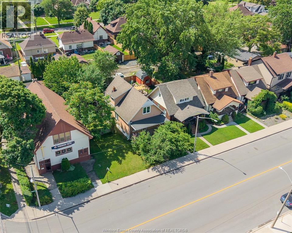 2075 OTTAWA STREET, Windsor, Ontario