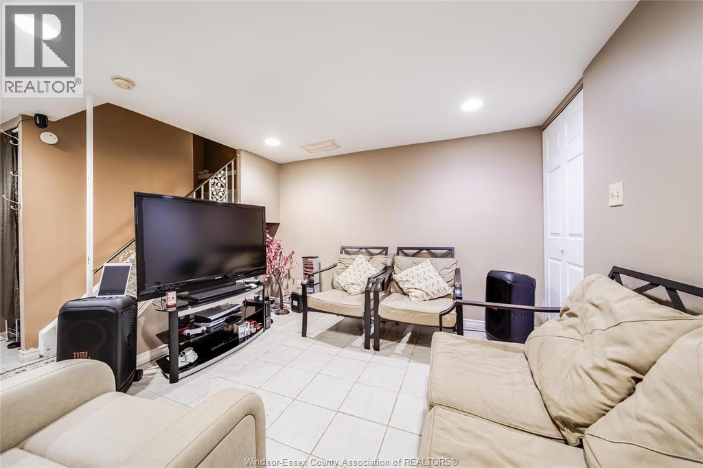 2075 Ottawa Street, Windsor, Ontario  N8Y 1R6 - Photo 19 - 26017617