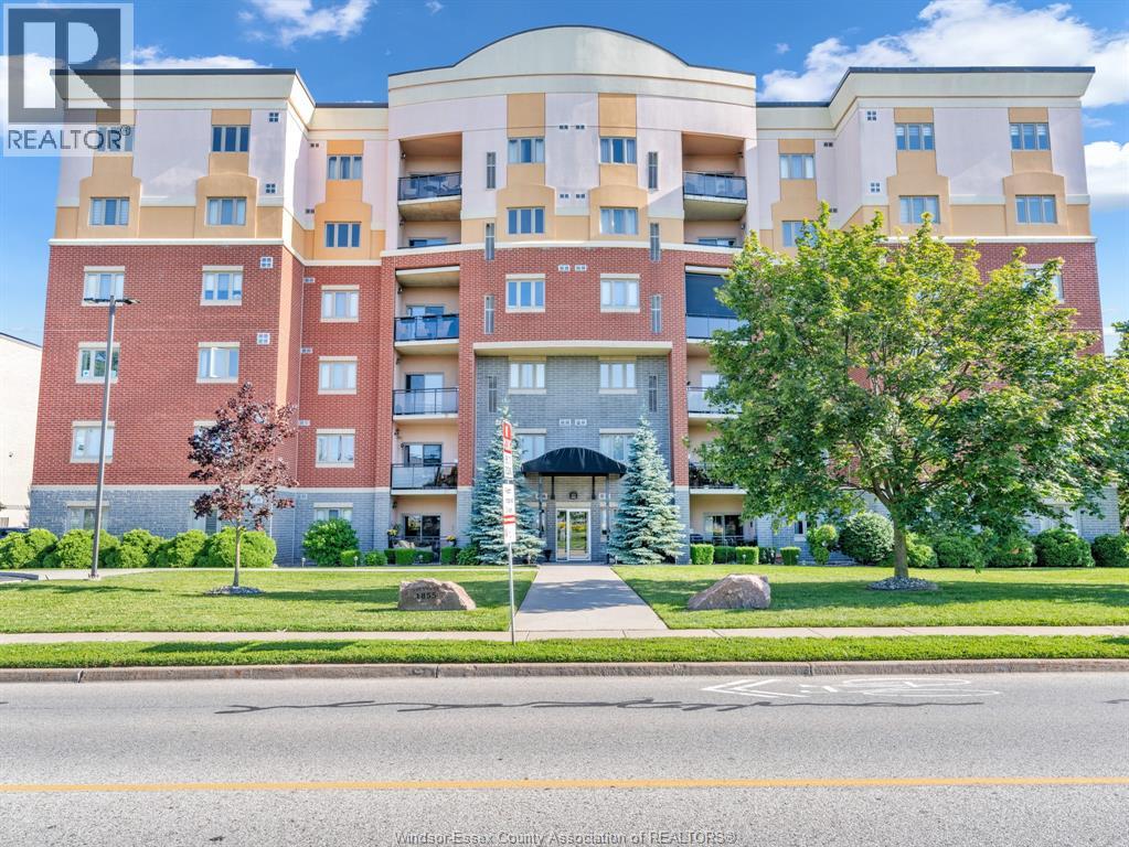 1855 NORMANDY Unit# 404, LaSalle, Ontario