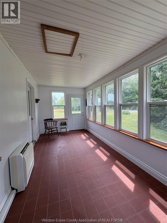 949 East West Rd, Pelee Island, Ontario  N0R 1M0 - Photo 29 - 26017558