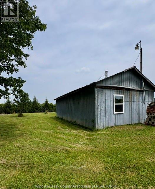 949 East West Rd, Pelee Island, Ontario  N0R 1M0 - Photo 32 - 26017558