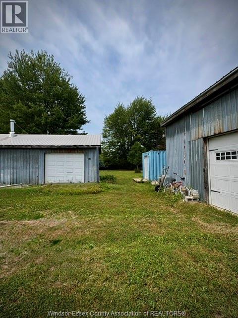 949 East West Rd, Pelee Island, Ontario  N0R 1M0 - Photo 35 - 26017558