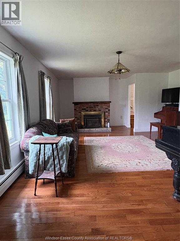 949 East West Rd, Pelee Island, Ontario  N0R 1M0 - Photo 7 - 26017558