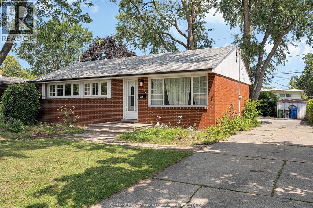 3660 ROXBOROUGH, Windsor, Ontario