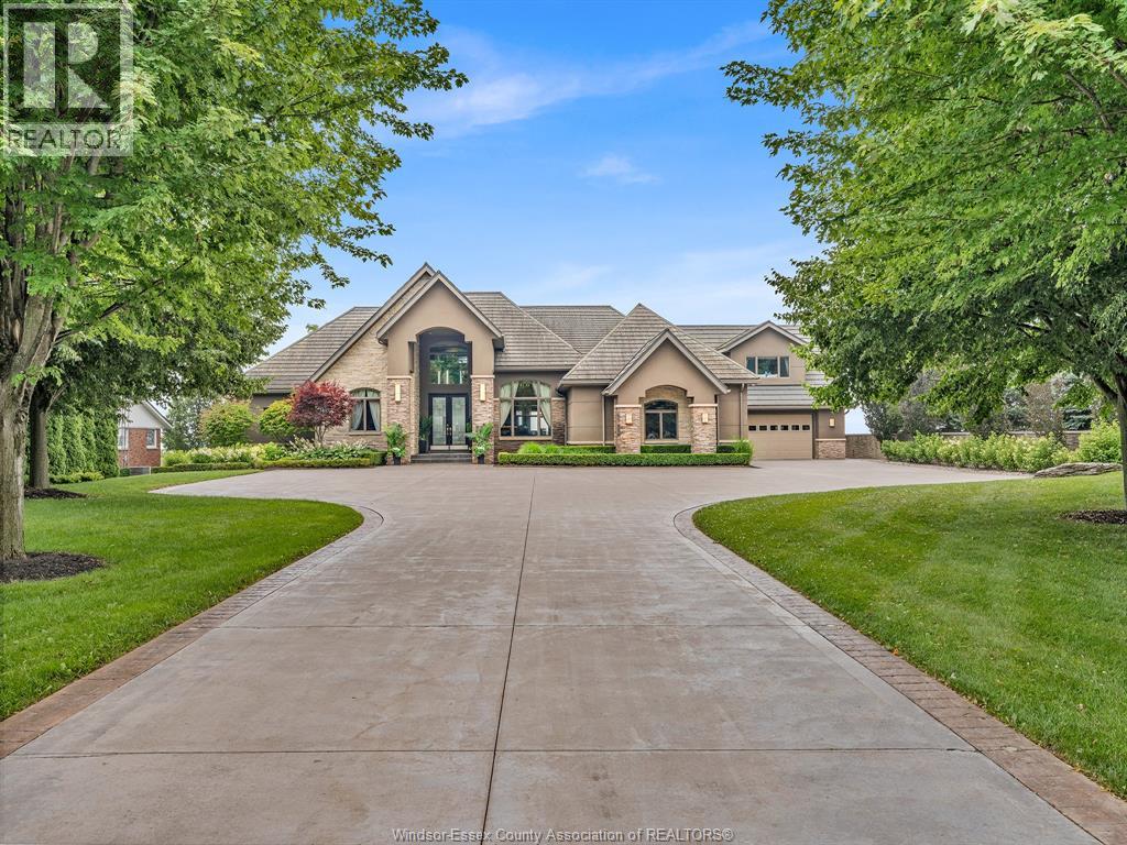 320 Seacliff DRIVE West, Leamington, Ontario