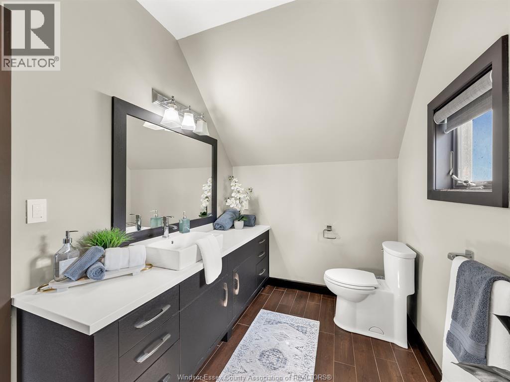 320 Seacliff Drive West, Leamington, Ontario  N8H 4E1 - Photo 35 - 26017816